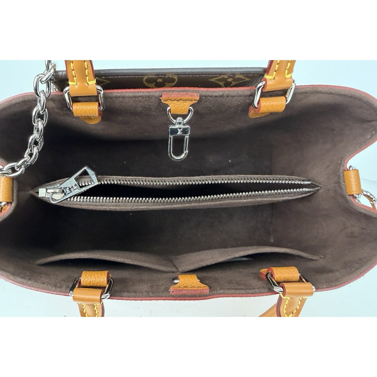 Louis Vuitton Marelle MM Tote Shoulder Handbag in Honey-Gold Epi Leather NFC D4