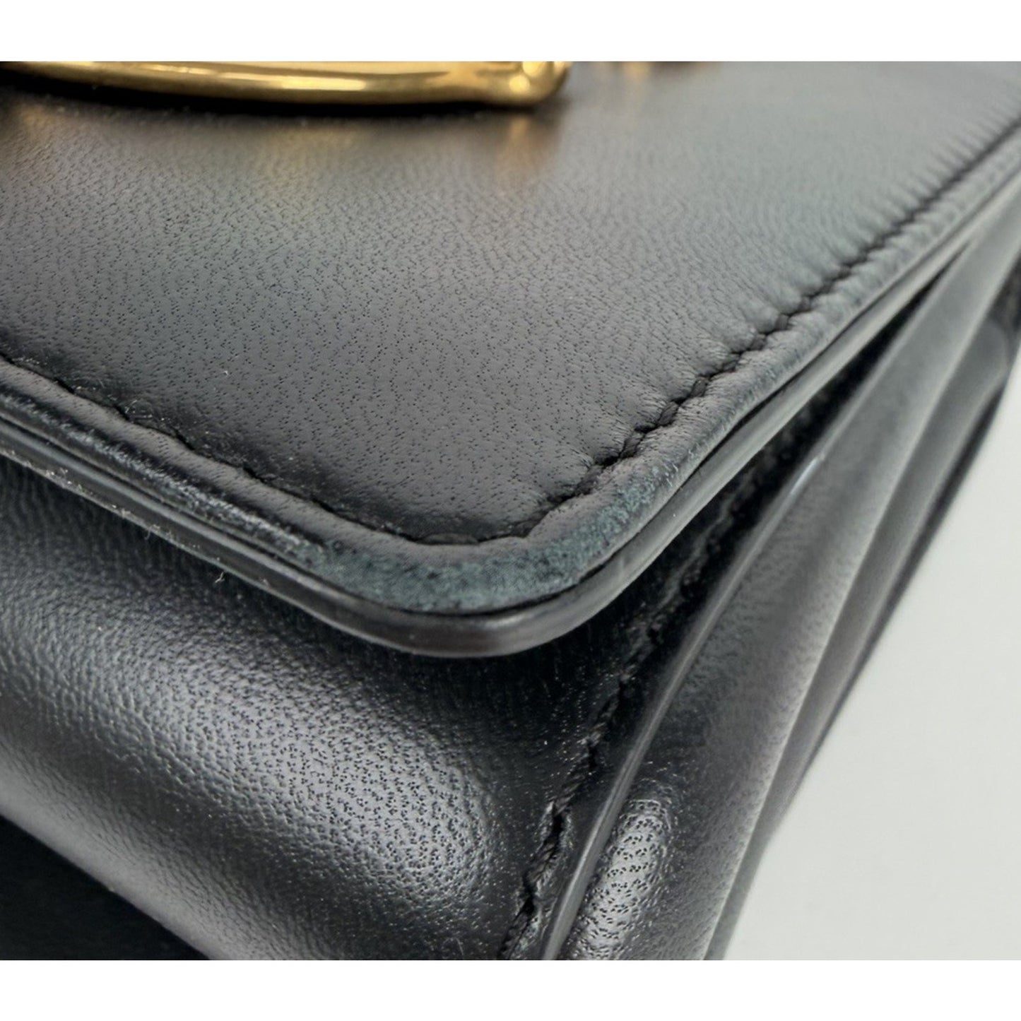 Dolce & Gabbana DG Girls Shoulder Bag Small in Black Leather for Women S15
