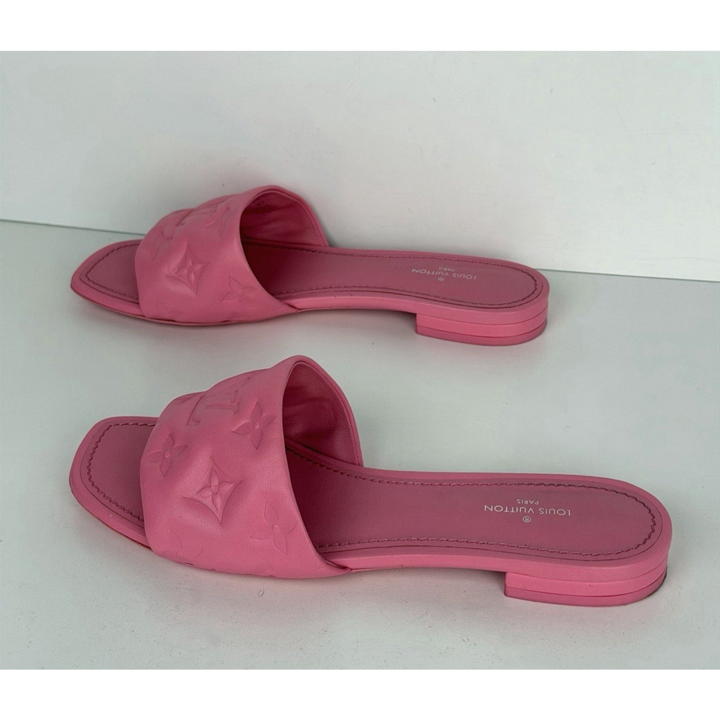 Louis Vuitton Revival Flat Mules in Embossed Pink Leather 36EU (6 US) 2020