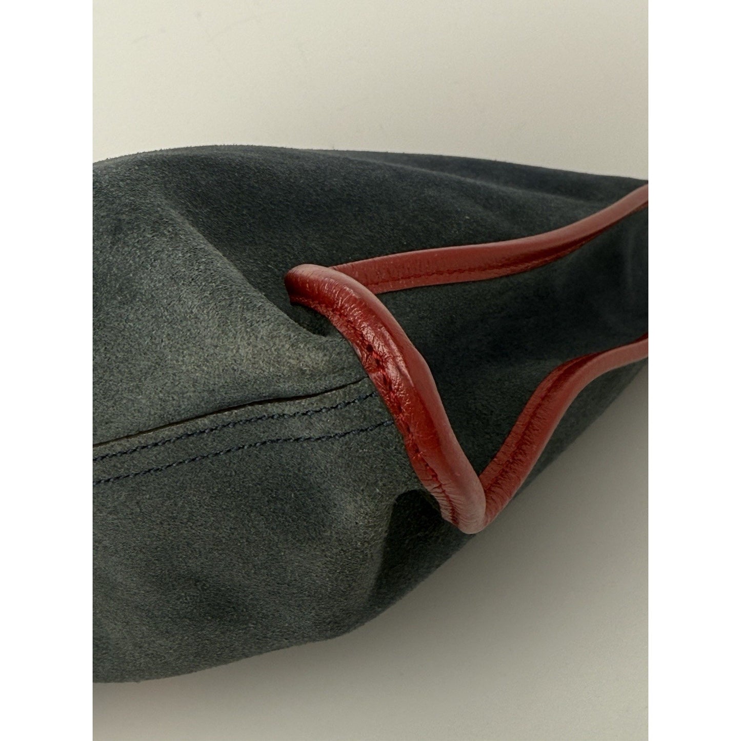 Gucci Sylvie Web Rajah Large