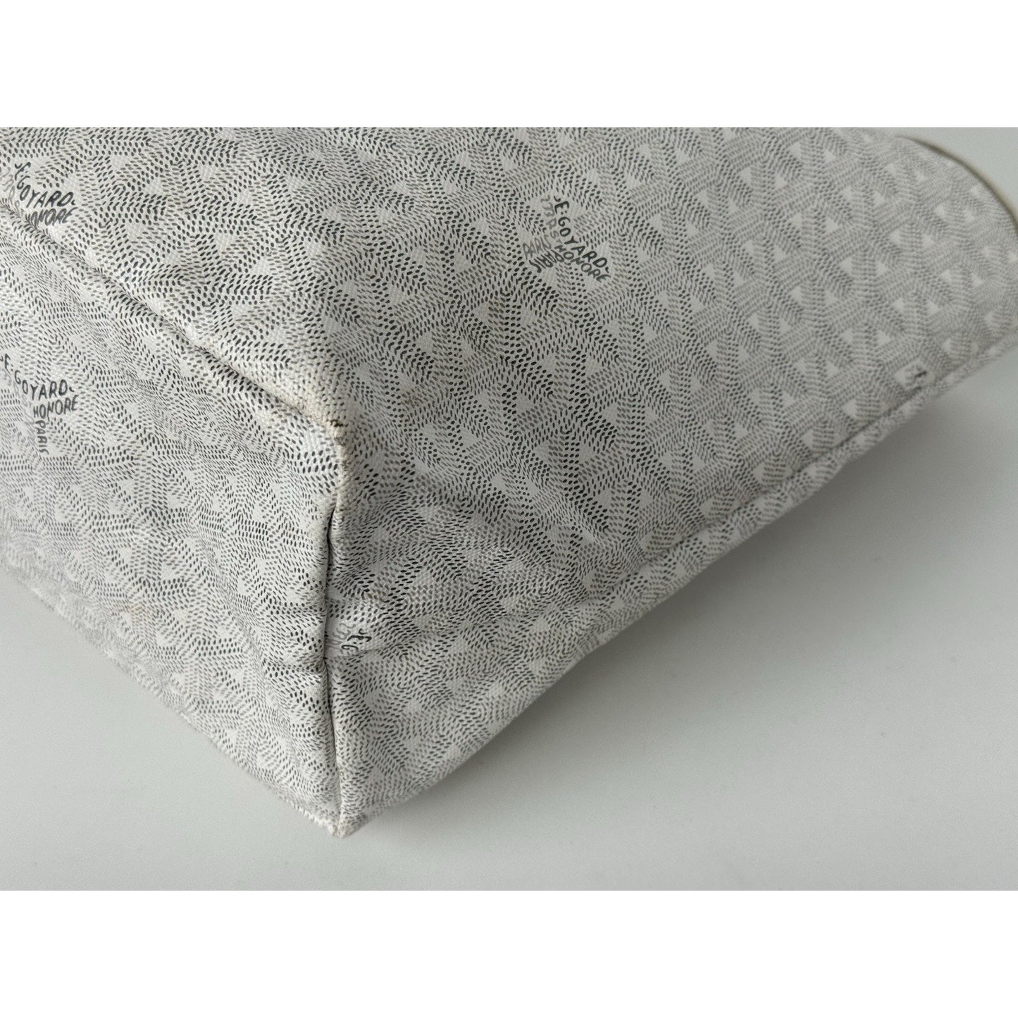 Goyard Saint Louis Tote Bag in White Goyardine Canvas with Pouch E-2
