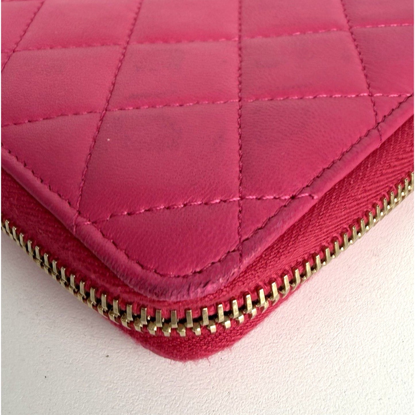 Chanel Quilted Leather Wallet in Raspberry Pink CC Logo 2016 K3