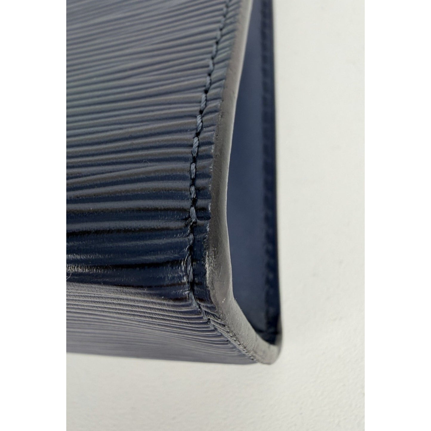Louis Vuitton Epi Toiletry Pouch Indigo Blue Textured Leather & Sleek 2019 K1