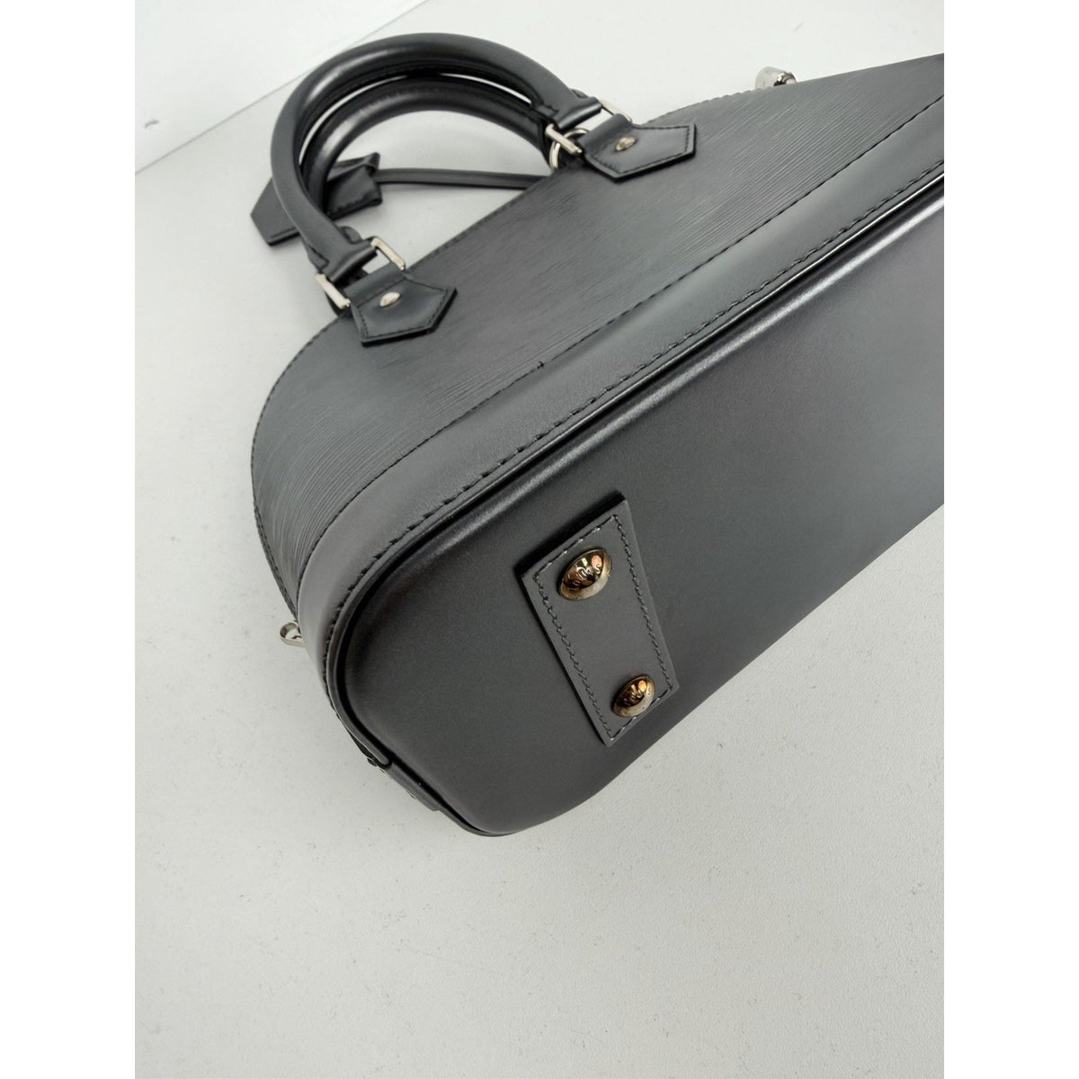 Louis Vuitton Alma BB Top Handle in Grey Epi Leather Silver-Tone Hardw 2015 D8