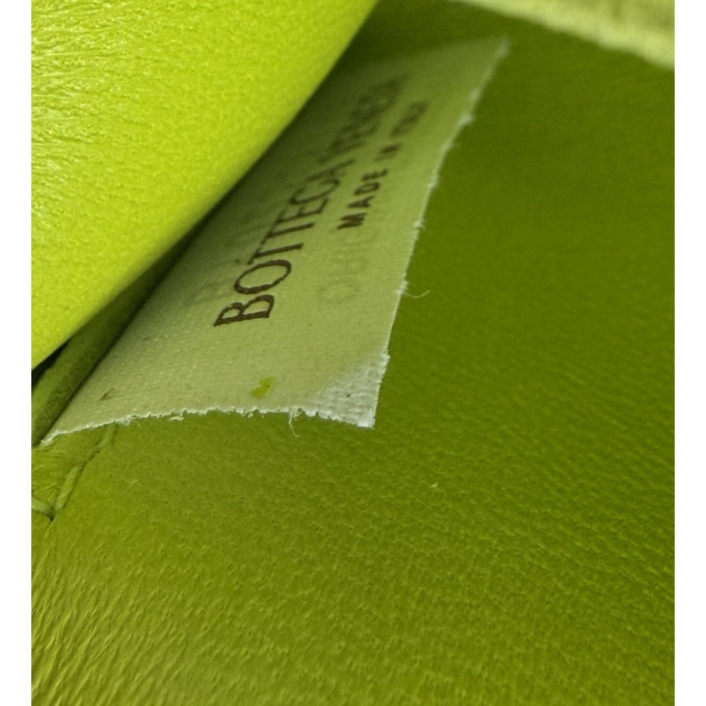 Bottega Veneta Cassette Belt Bag Kiwi-Green Maxi Intrecciato Woven Leather S08