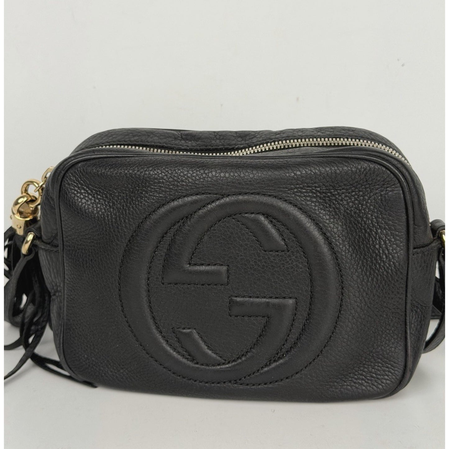 Gucci Soho Small Disco Shoulder Bag in Black Pebbled Calfskin Leather S19