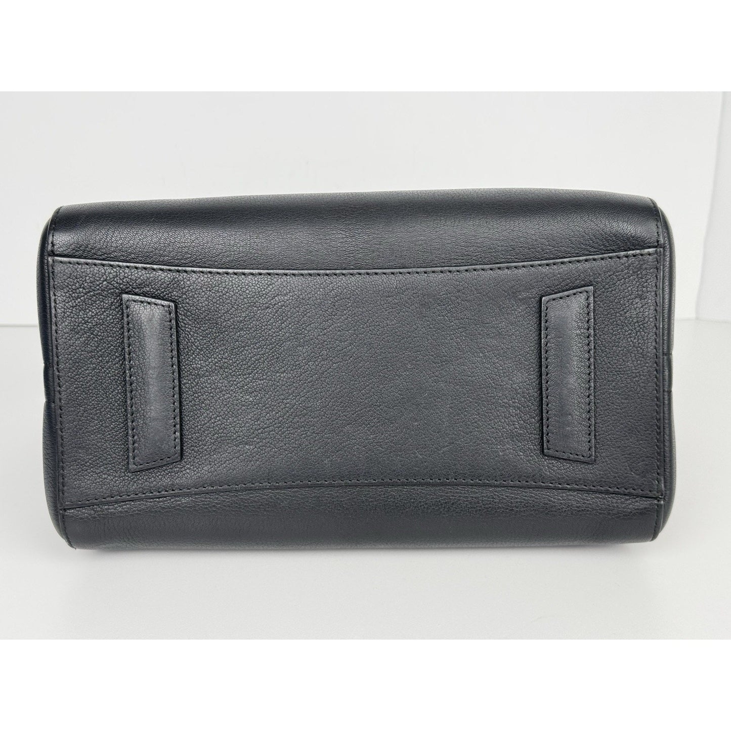 Givenchy Antigona Bag in Black Grained Leather with Silver Hardware S02