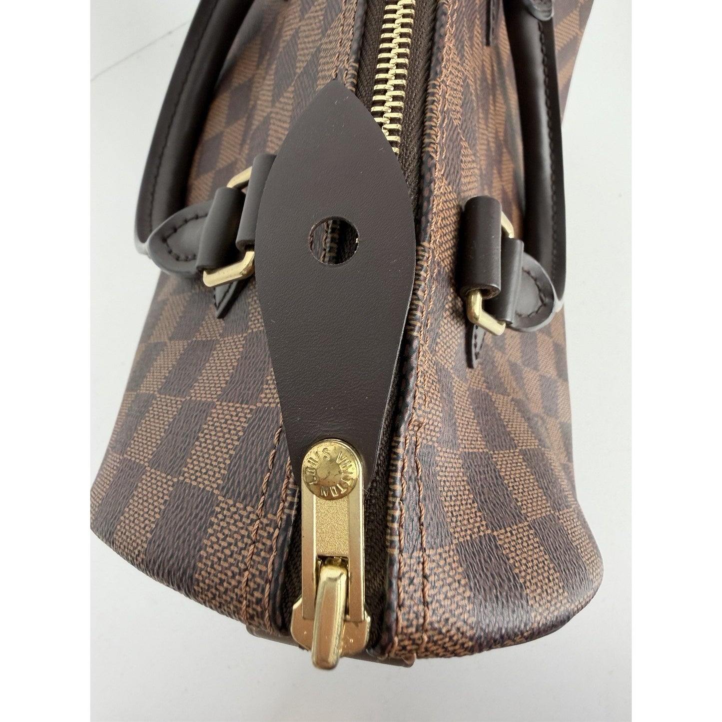 Louis Vuitton Speedy Bag 25 in Damier Ebene Coated Canvas NFC E6