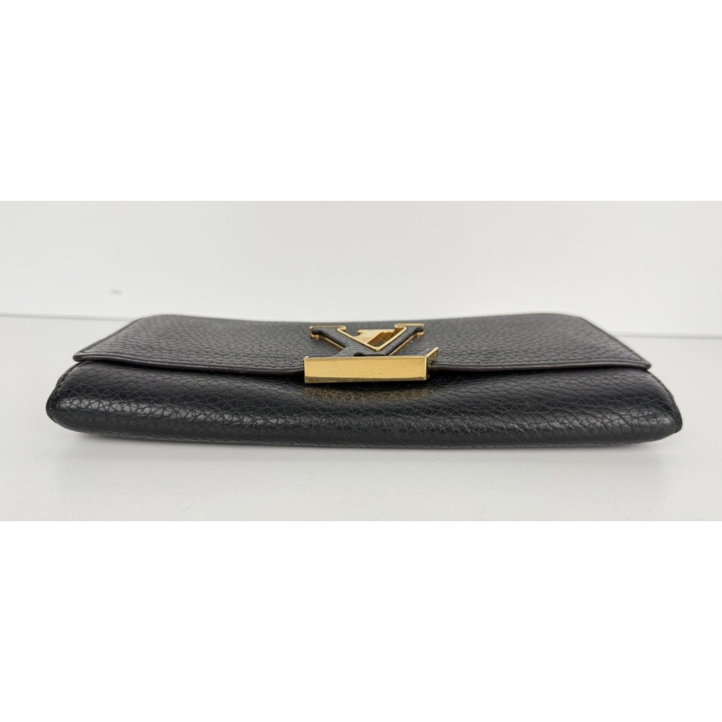 Louis Vuitton Capucines Wallet in Black Taurillon Leather 2019