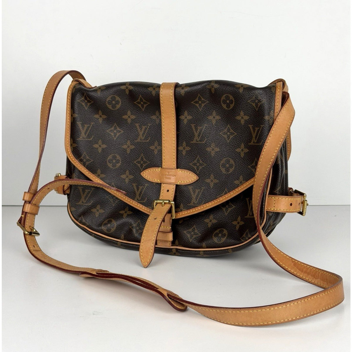 Louis Vuitton Saumur 30 Shoulder Bag in Brown Monogram Coated Canvas 2012 S-11