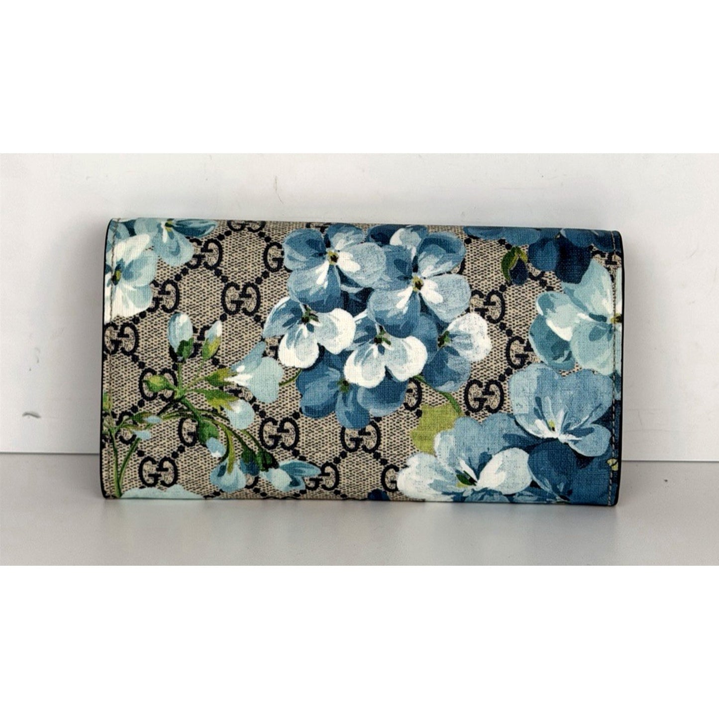 Gucci GG Supreme Monogram Blooms Continental Wallet in Coated Canvas K2