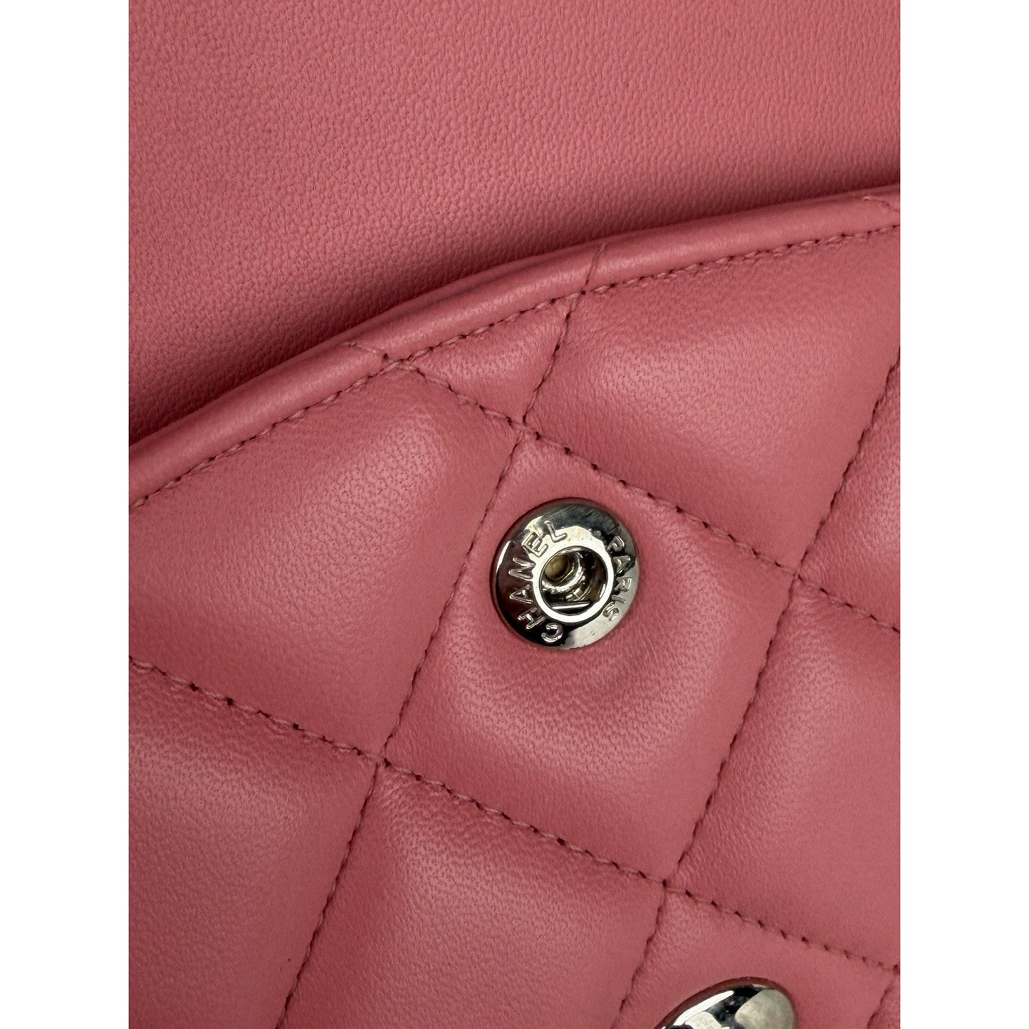 Chanel Jumbo Classic Double Flap Bag Pink Quilted Lambskin Leather 2013-2014 R1
