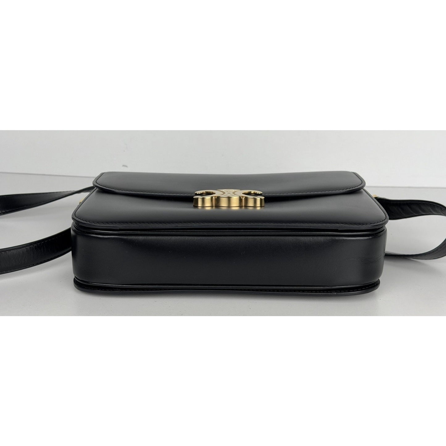 Celine Bag CLASSIQUE TRIOMPHE Medium Black Shiny Calfskin Leather