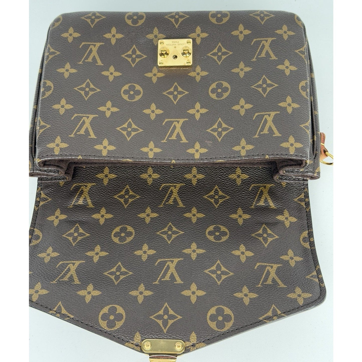Louis Vuitton Pochette Metis MM Handbag in Monogram Coated Canvas NFC E1