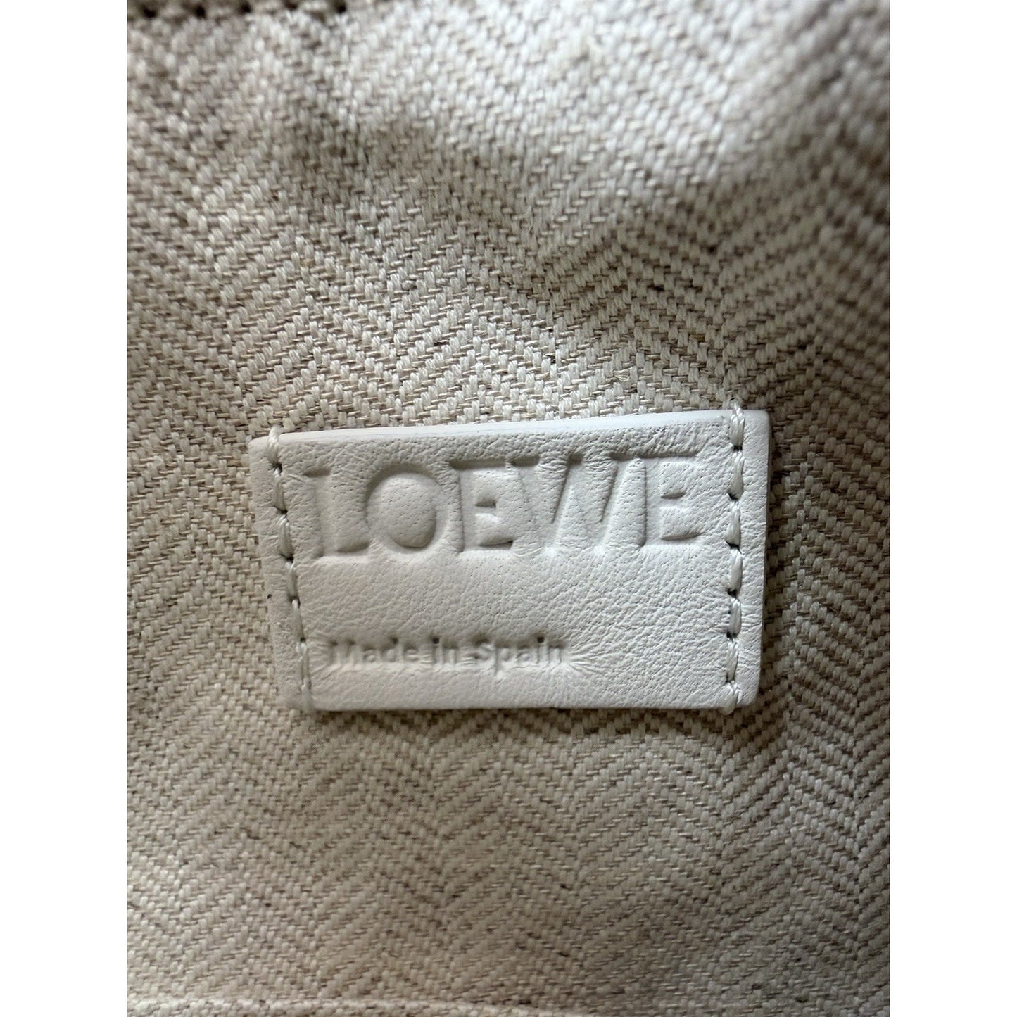 LOEWE Puzzle Edge Shoulder Bag Small in Beige and White Calfskin Leather F3