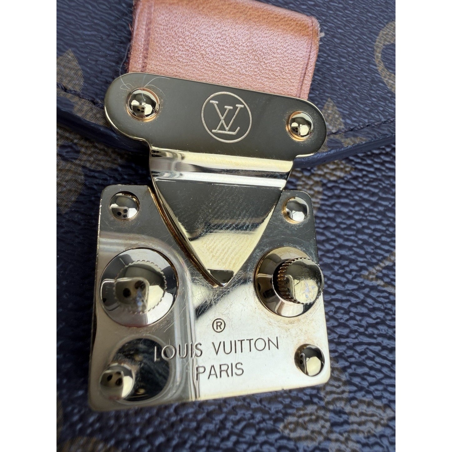Louis Vuitton Pochette Metis MM Handbag in Monogram Coated Canvas NFC E1