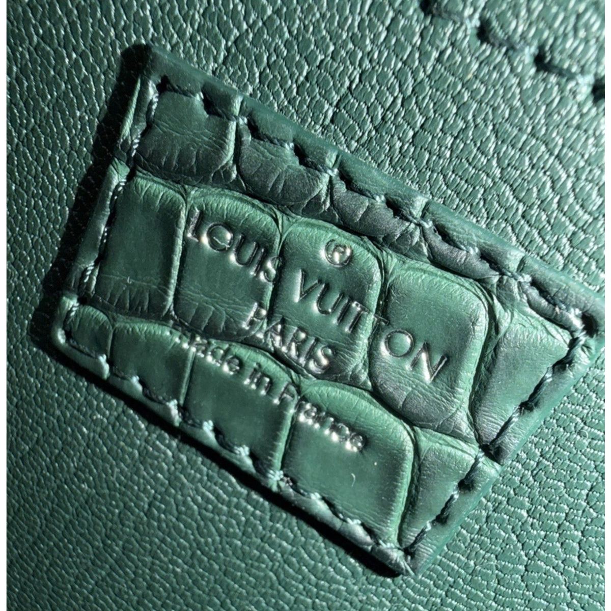 Louis Vuitton Soft Trunk Crossbody Bag Mini in Green Crocodile Leather NFC E2