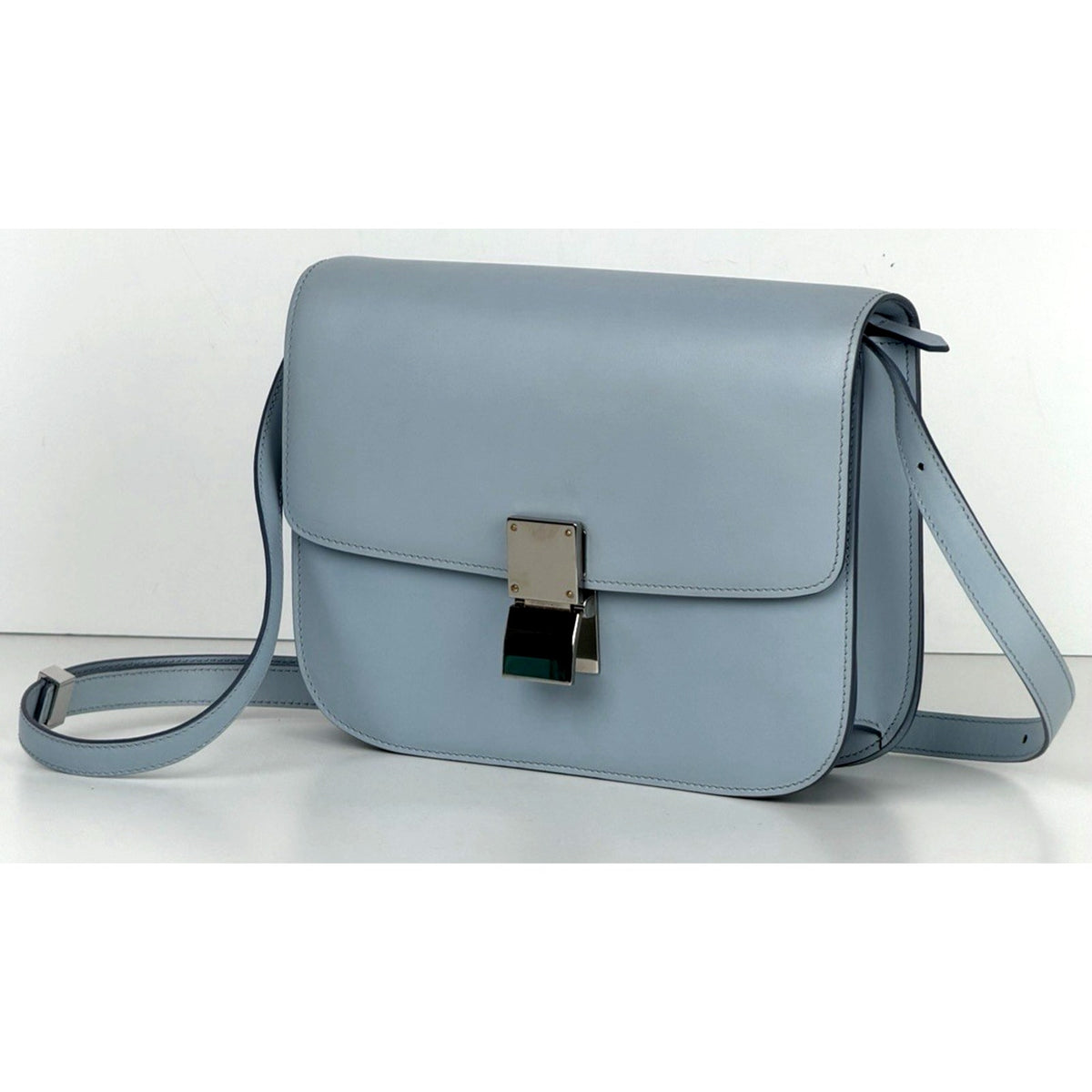 Celine Classic Box Bag Shoulder BagMedium in Light Blue Calfskin Leather C3