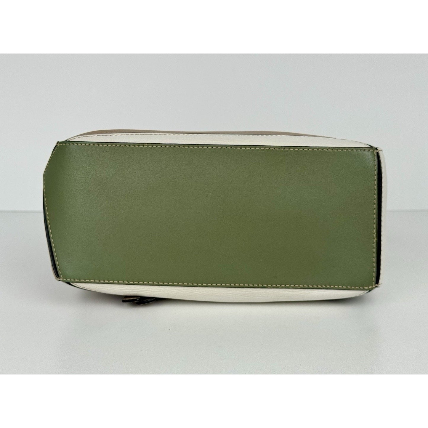 Loewe Puzzle Bag in Beige Green White Leather with Silver Hardware Shoulder Bag