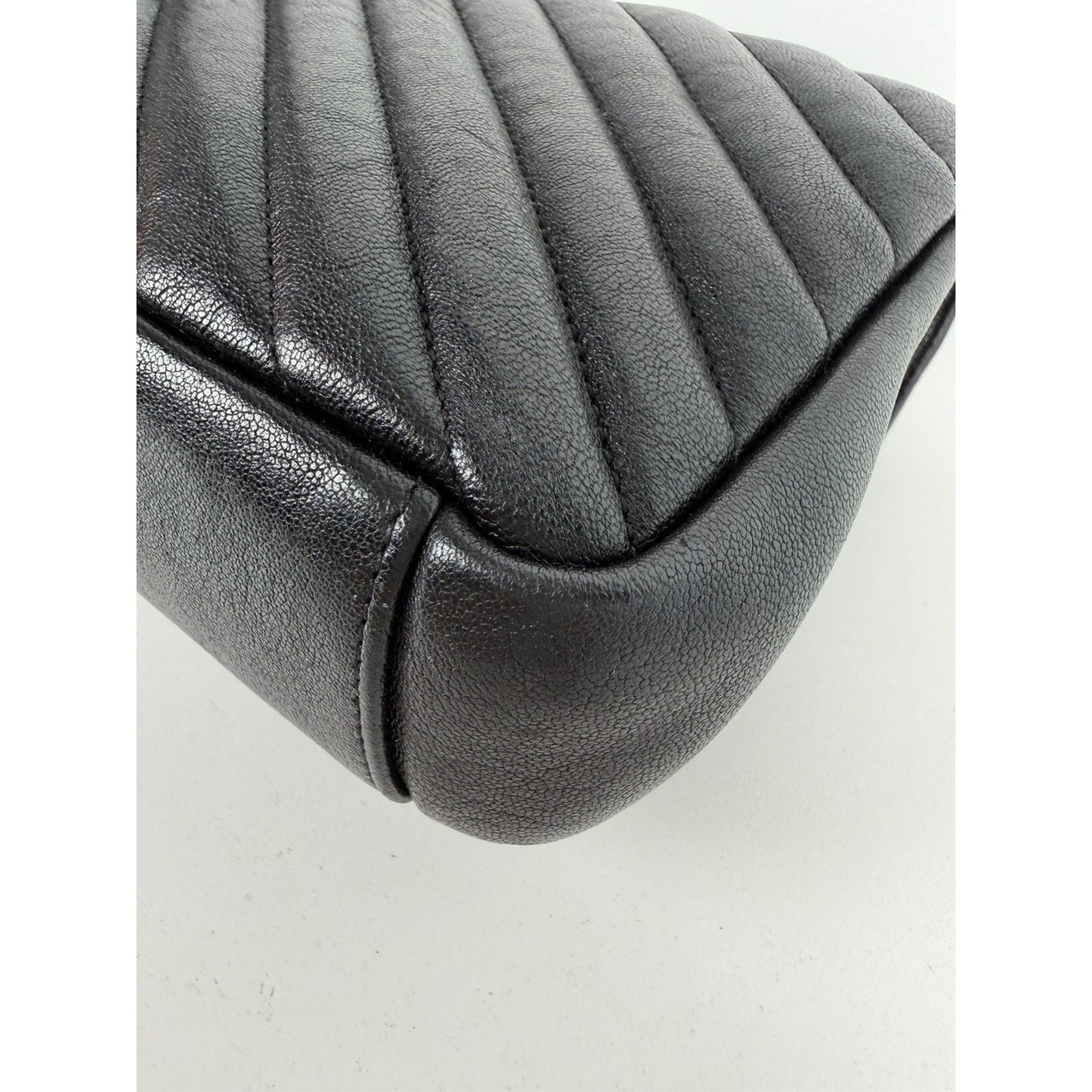 Saint Laurent College Shoulder Bag Medium in Black Chevron-Quilted Leather S-07