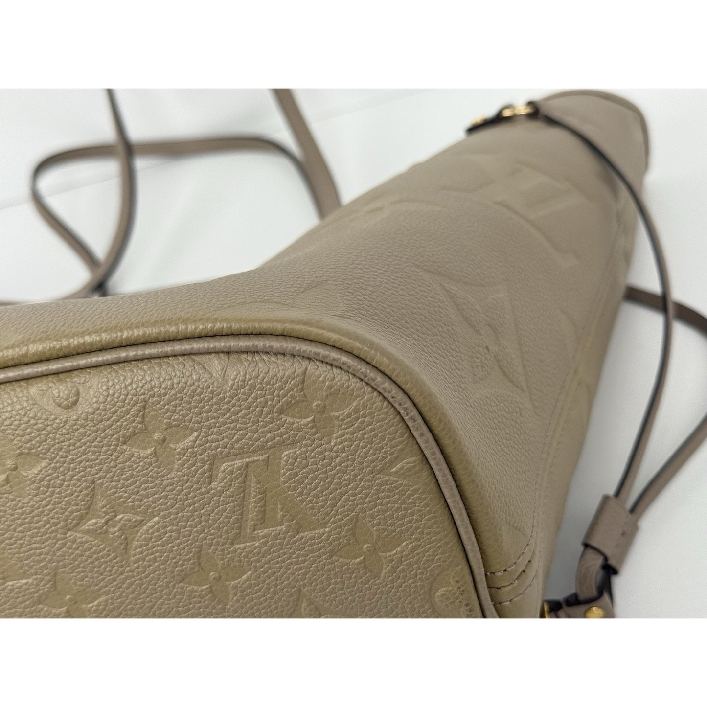 Louis Vuitton Empreinte Monogram Giant Neverfull MM Tourterelle