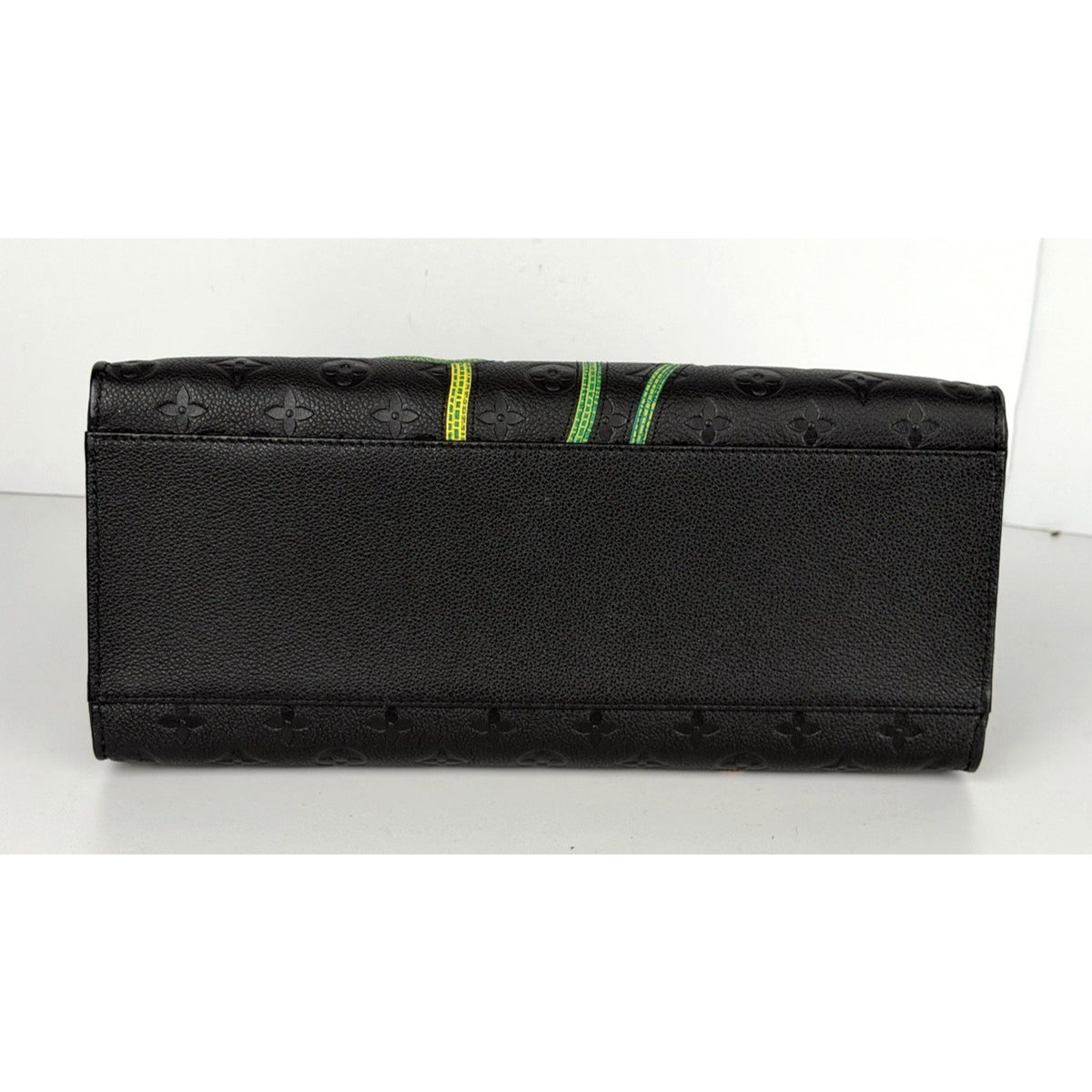 Louis Vuitton Kusama Flowers OnTheGo MM Handbag Black Empreinte Leather NFC D4