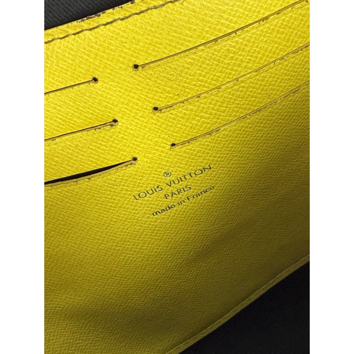 Louis Vuitton Pochette Voyage MM Bag Damier Graphite Canvas Rainbow Logo NFC S14