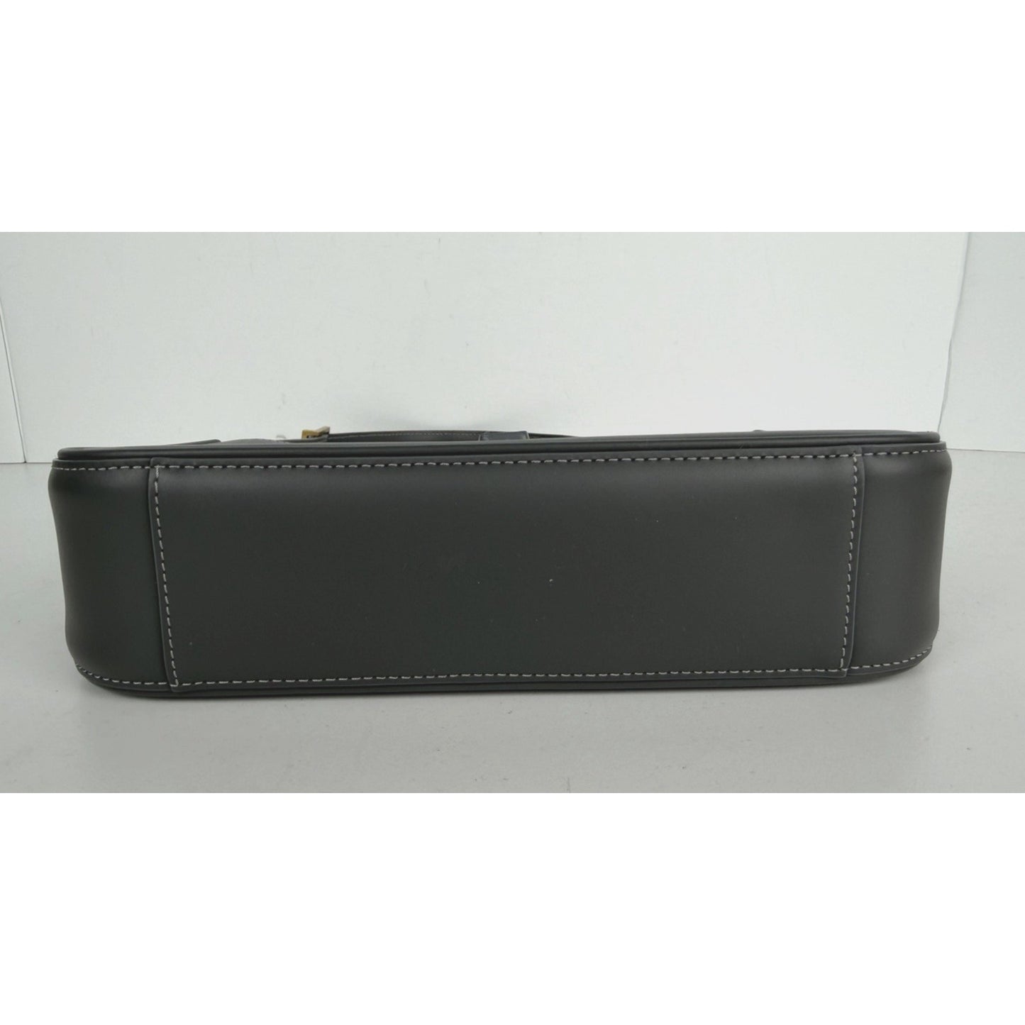 Saint Laurent Le 5 À 7 Hobo Shoulder Bag in Gray Smooth Calfskin Leather S-09