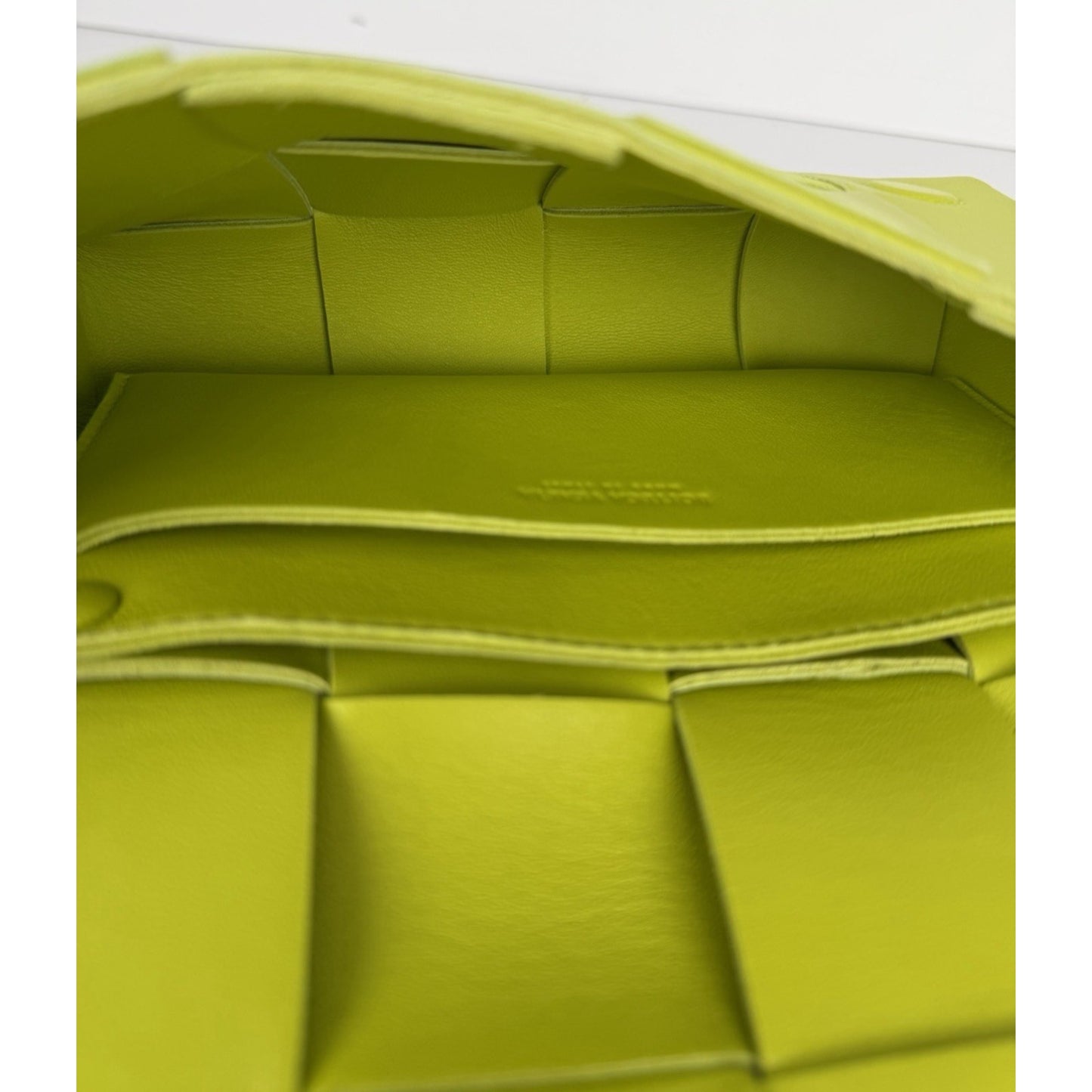 Bottega Veneta Cassette Belt Bag Kiwi-Green Maxi Intrecciato Woven Leather S08
