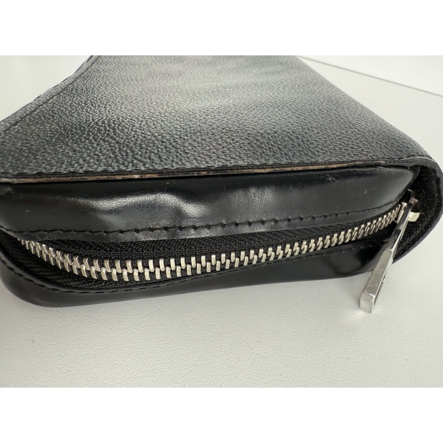 Louis Vuitton Zippy XL Damier Graphite Travel Case Long Wallet