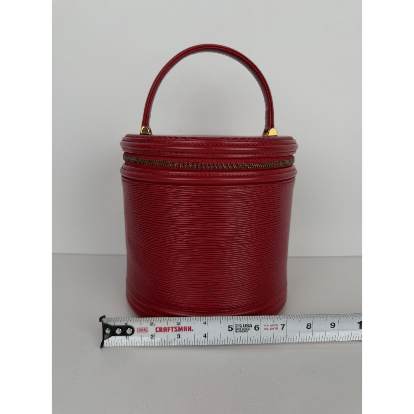 Louis Vuitton Cannes Vanity Bag Vintage in Vibrant Red Epi Leather 1995 S