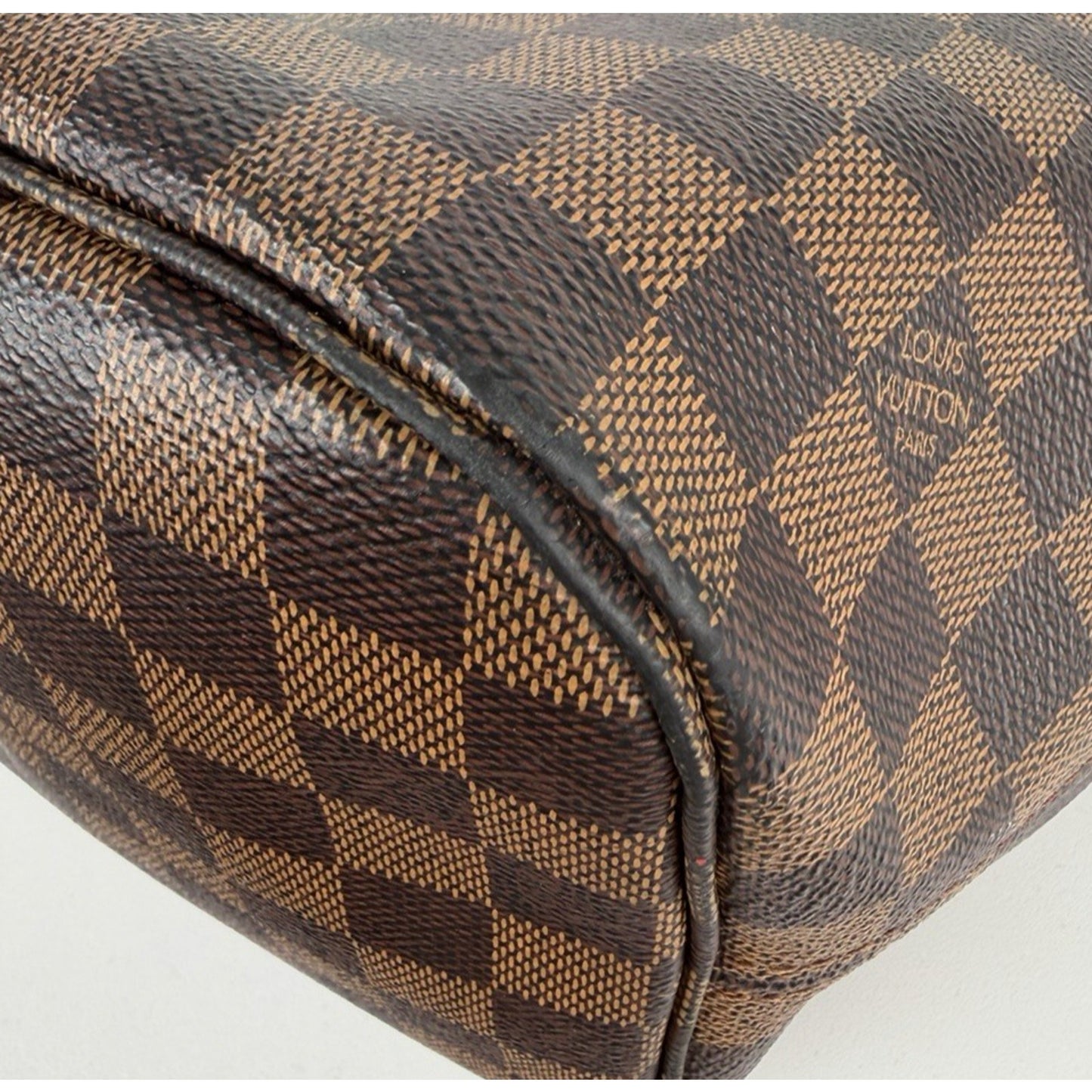 Louis Vuitton Neverfull MM Tote Bag in Damier Ebene Coated Canvas 2016 S09