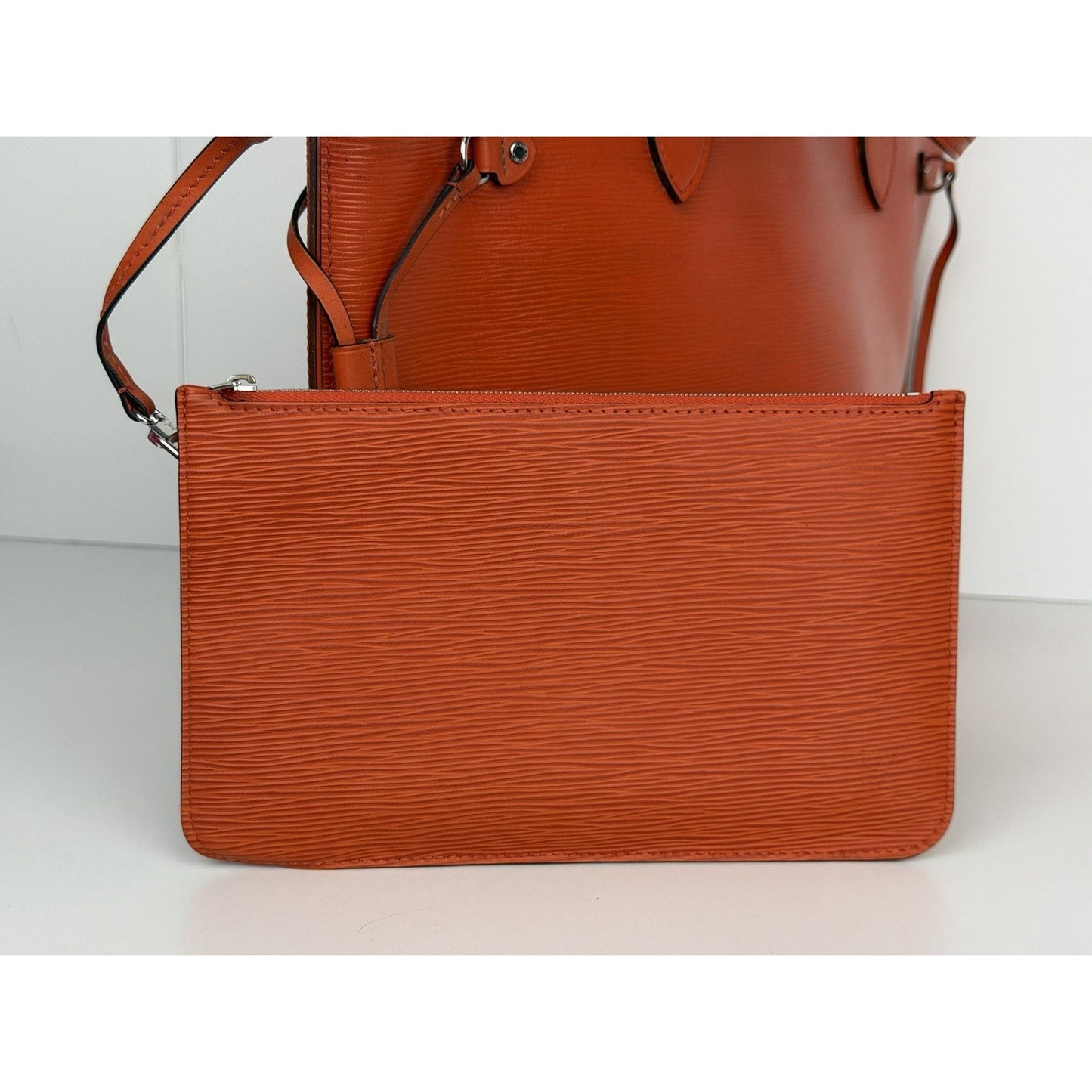 Louis Vuitton Neverfull GM in Orange Epi Leather 2021 B1