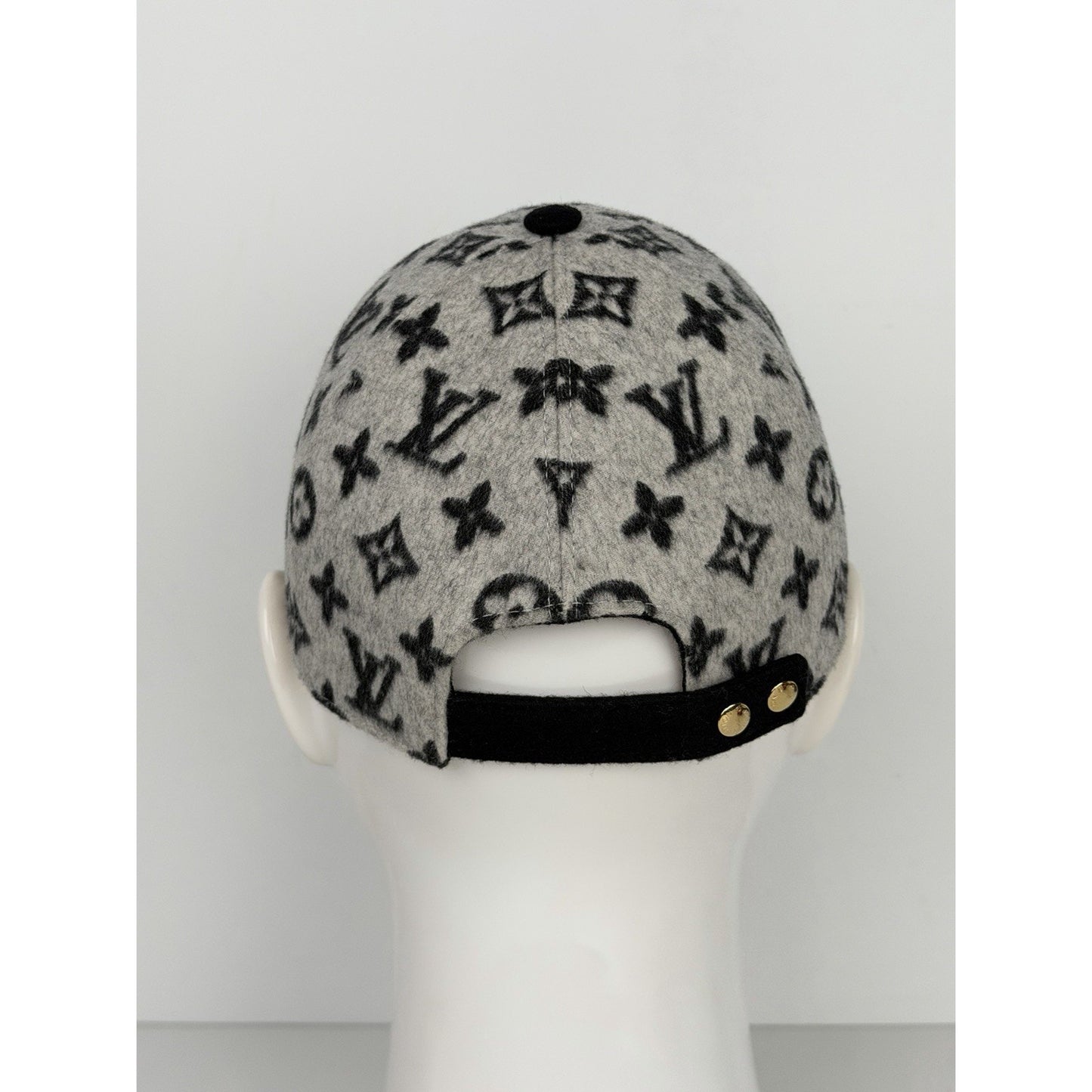 Louis Vuitton Carry On Cap Black Grey Wool Monogram M7210M Size M
