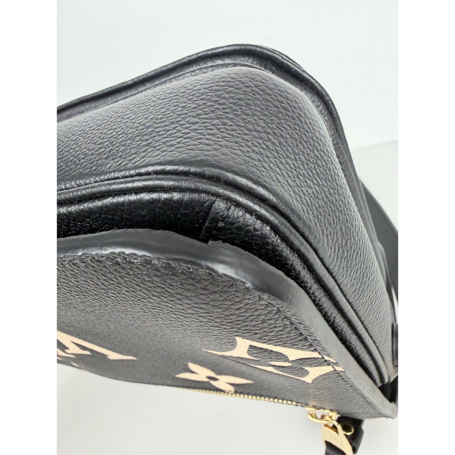 Louis Vuitton Pochette Metis Bag MM in Monogram Empreinte Black /Beige NFC D3