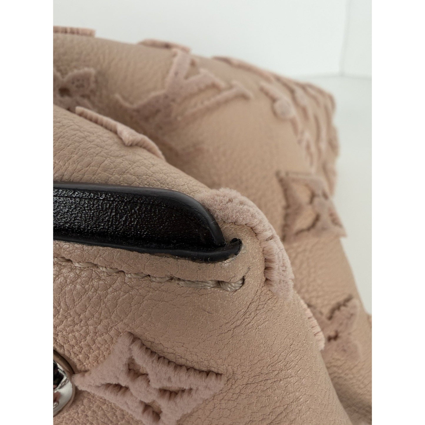 Louis Vuitton W Tote Bag Veau Cachemire Calfskin Plush Velour Monogram 2015 E2