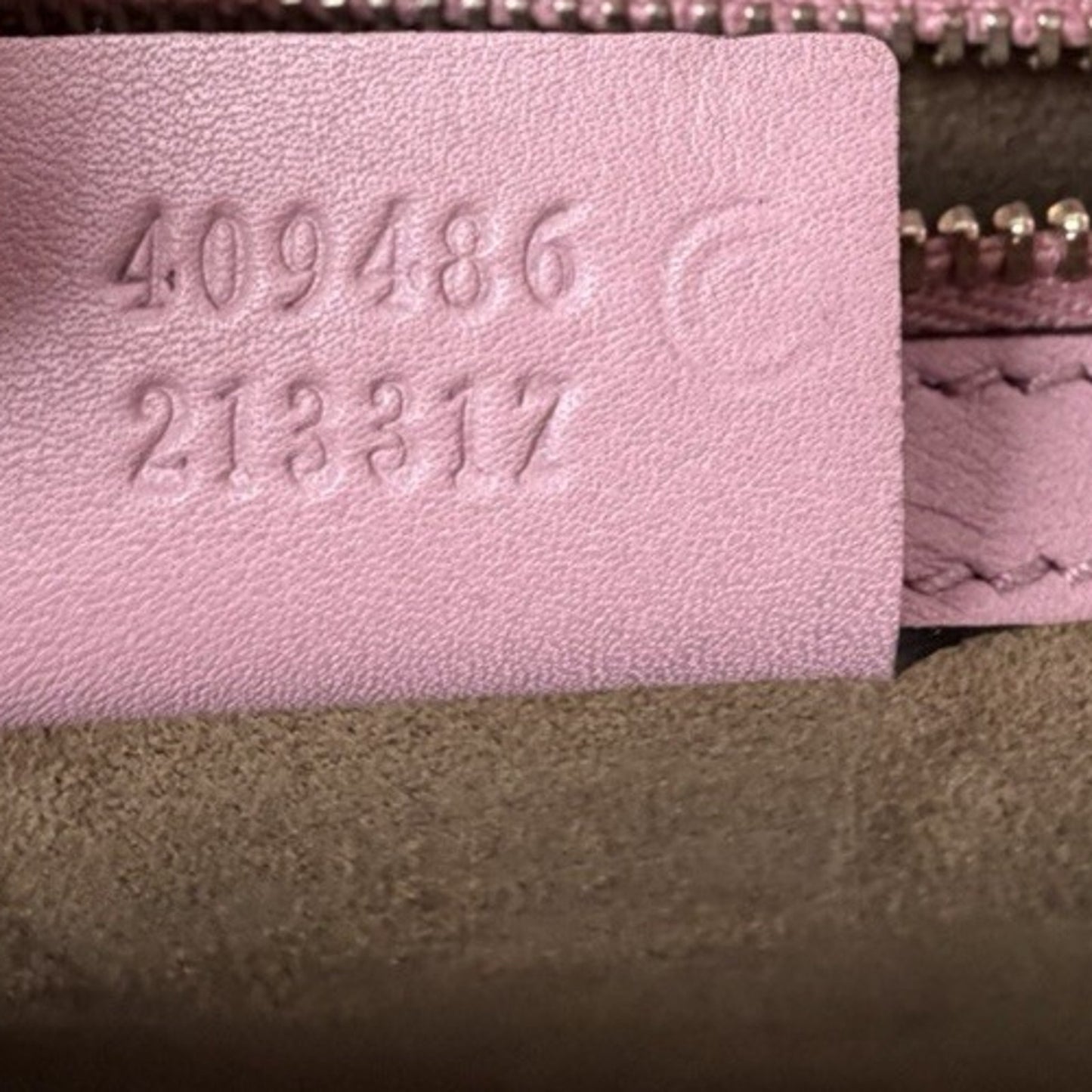 Gucci Padlock Shoulder Bag Medium Pink Calfskin Leather Gold-Tone Hardware S03