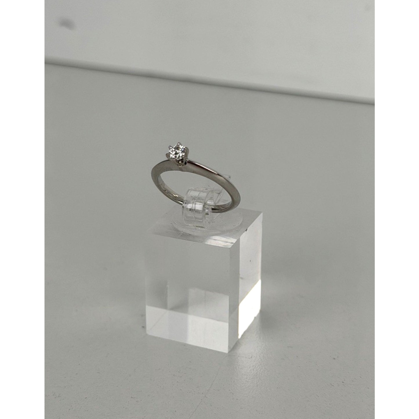 Tiffany & Co Platinum Diamond G Color VS2 Engagement Ring 0.18 Carat Size 4.75
