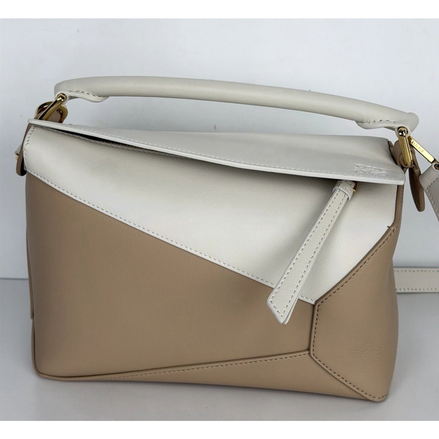 LOEWE Puzzle Edge Shoulder Bag Small in Beige and White Calfskin Leather F3