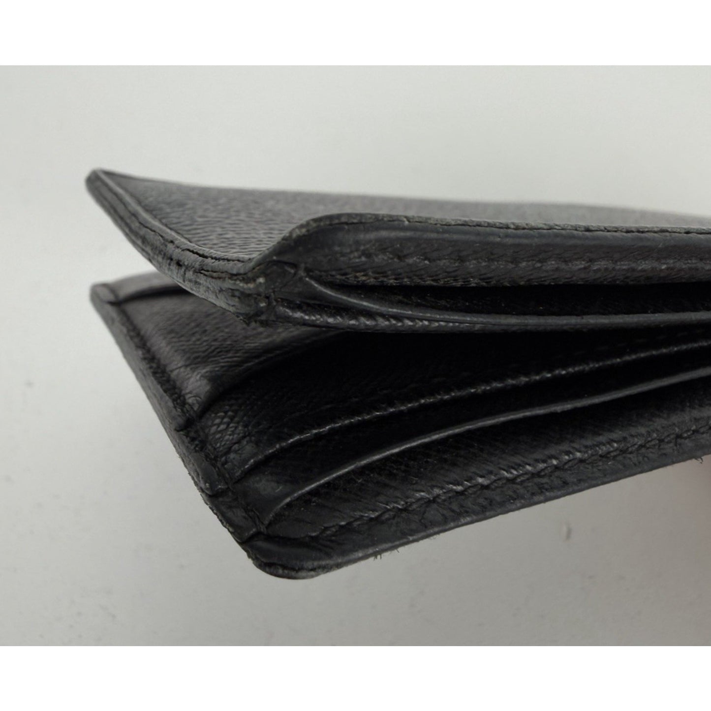 Louis Vuitton Bifold Multiple Wallet in Damier Graphite Canvas 2010