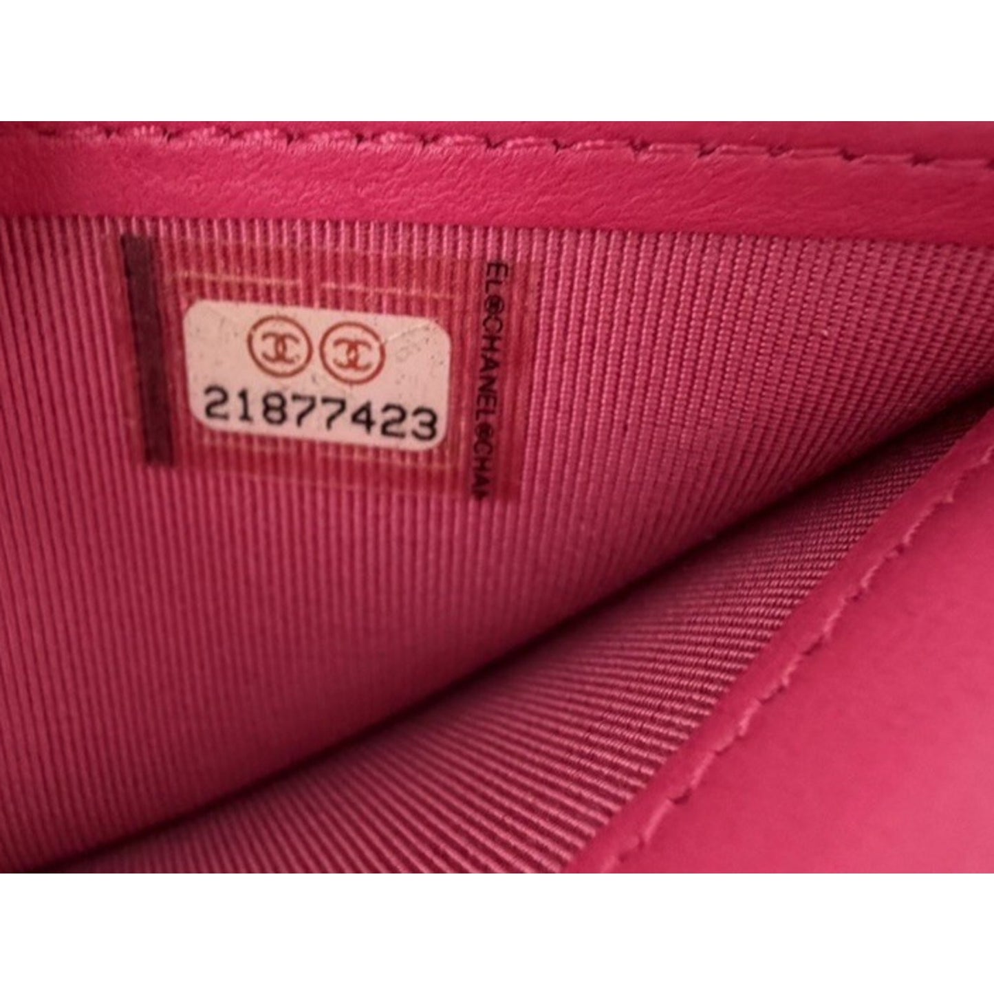 Chanel Quilted Leather Wallet in Raspberry Pink CC Logo 2016 K3