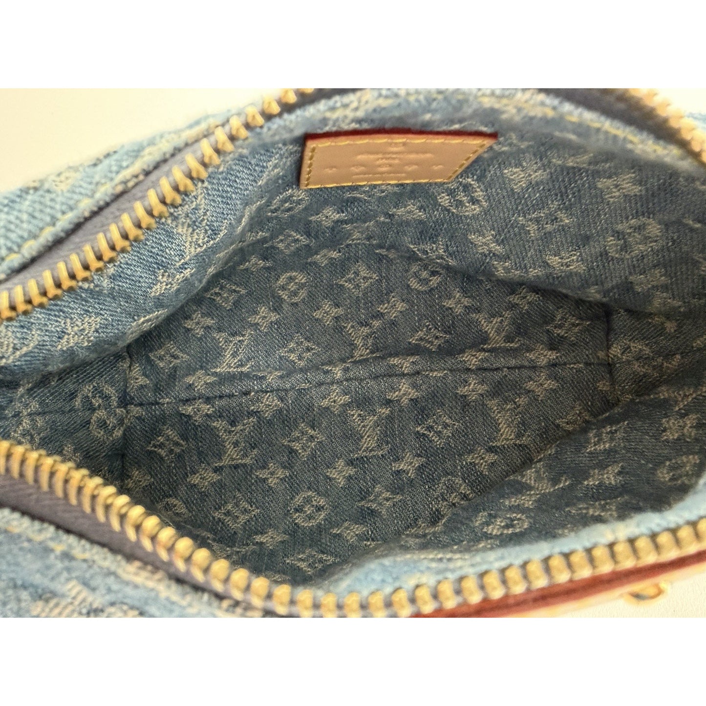 Louis Vuitton Hills Pochette Shoulder Bag in Blue LV Monogram Denim NFC C5