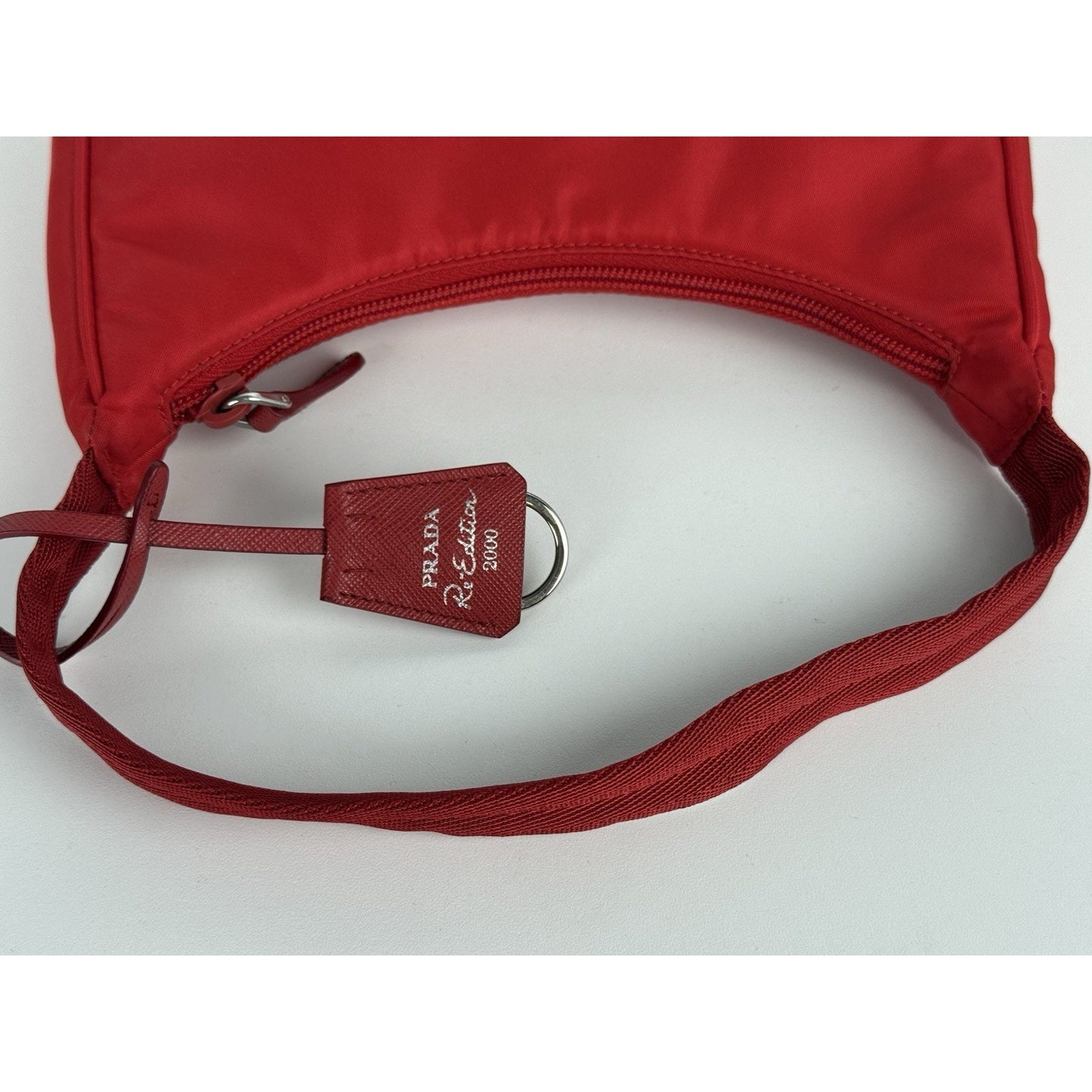 Prada Women's Re-Edition 2000 Nylon Bag in Red