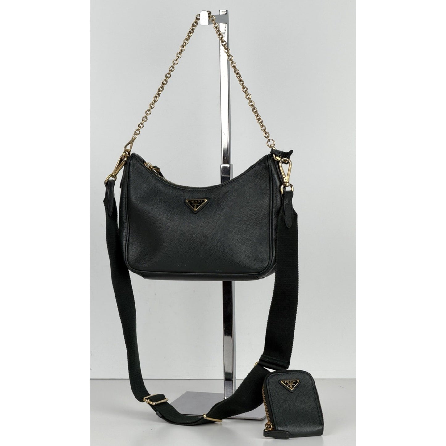 Prada Re-Edition 2005 Saffiano Leather Shoulder Bag in Emerald Green S10