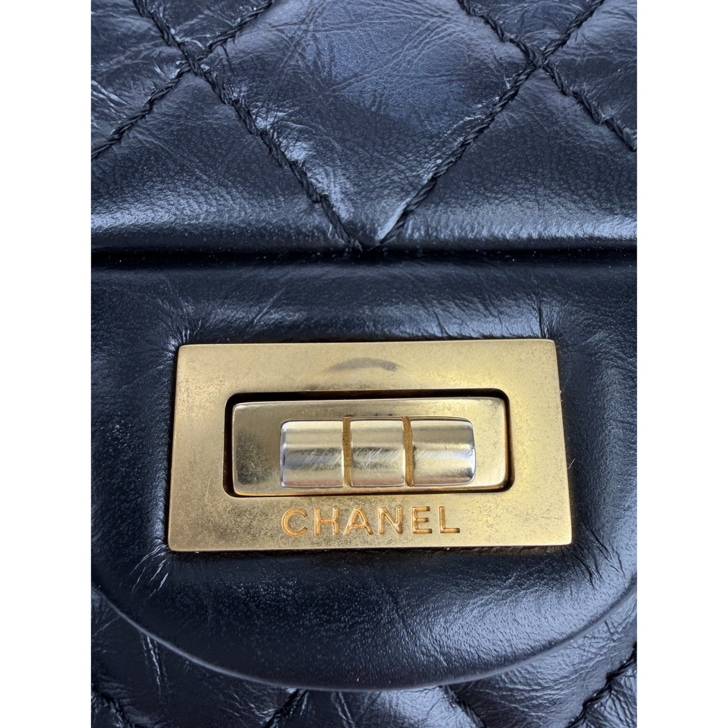 Chanel 2.55 Reissue Small Flap Bag Black Quilted Aged Calfskin Leather NFC C9