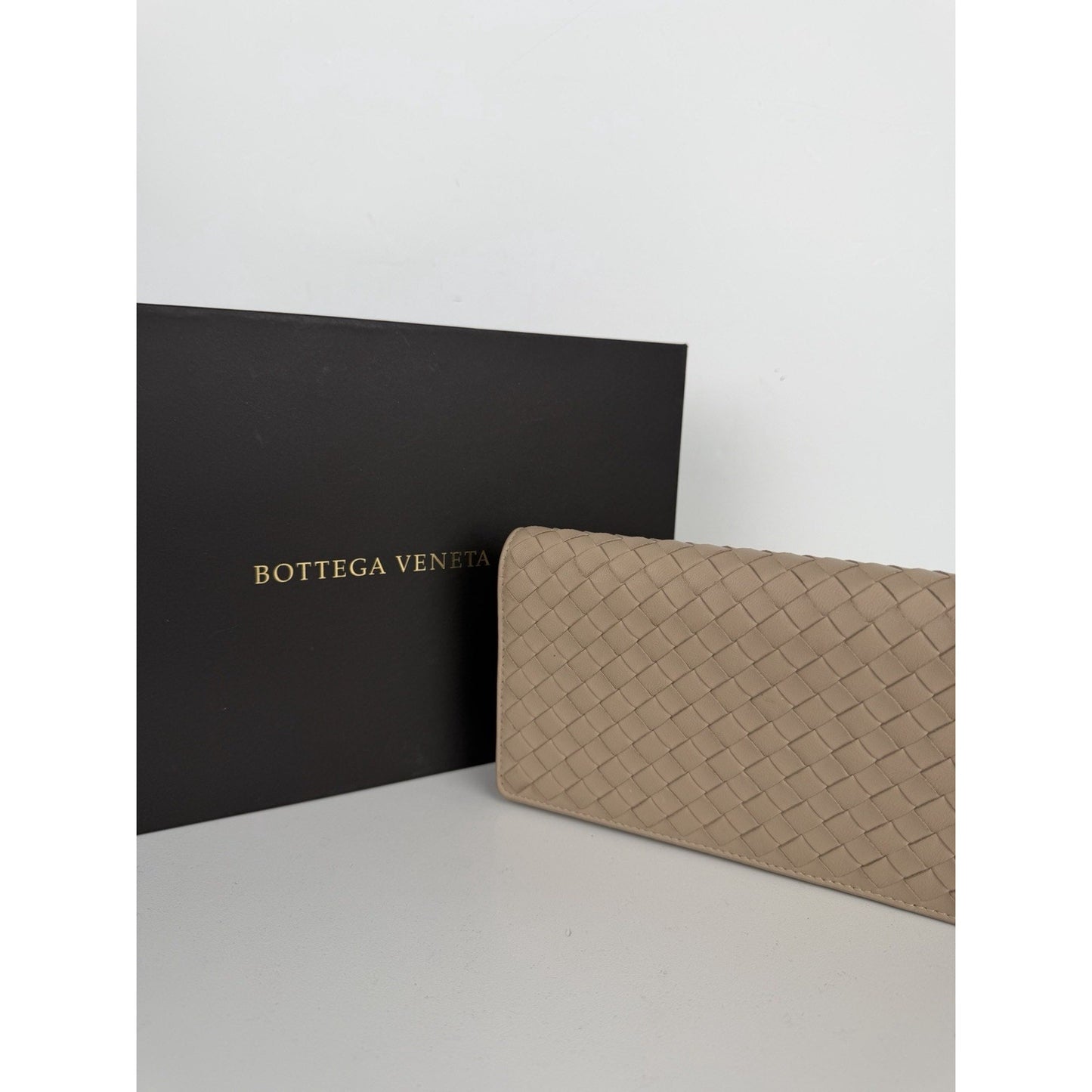 Bottega Veneta Crossbody Wallet On Chain Bag in Beige Intrecciato Leather S-05
