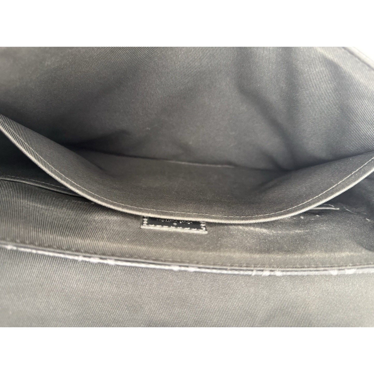 LOUIS VUITTOM District PM Monogram Eclipse Messenger Bag