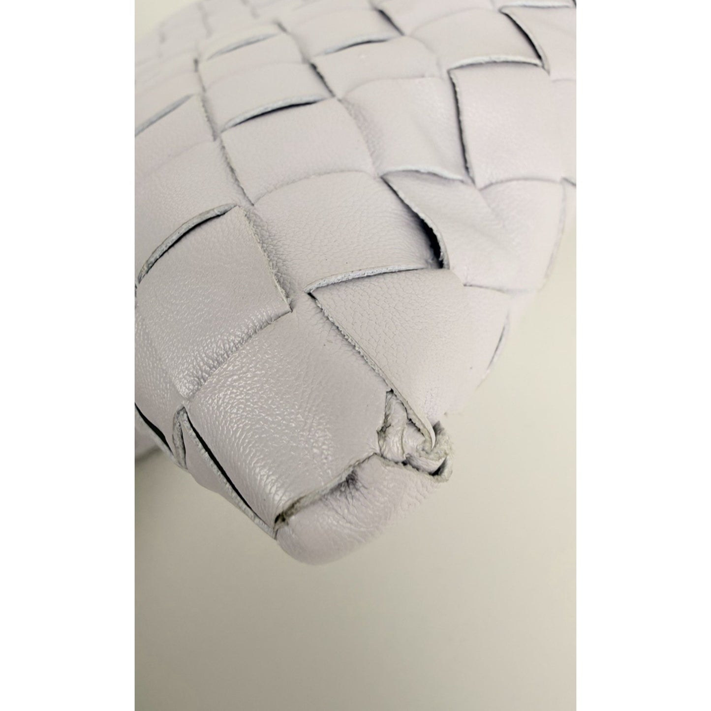 Bottega Veneta Small Hop Bag Intrecciato-Woven Calfskin Lilac 2023-2024 R1