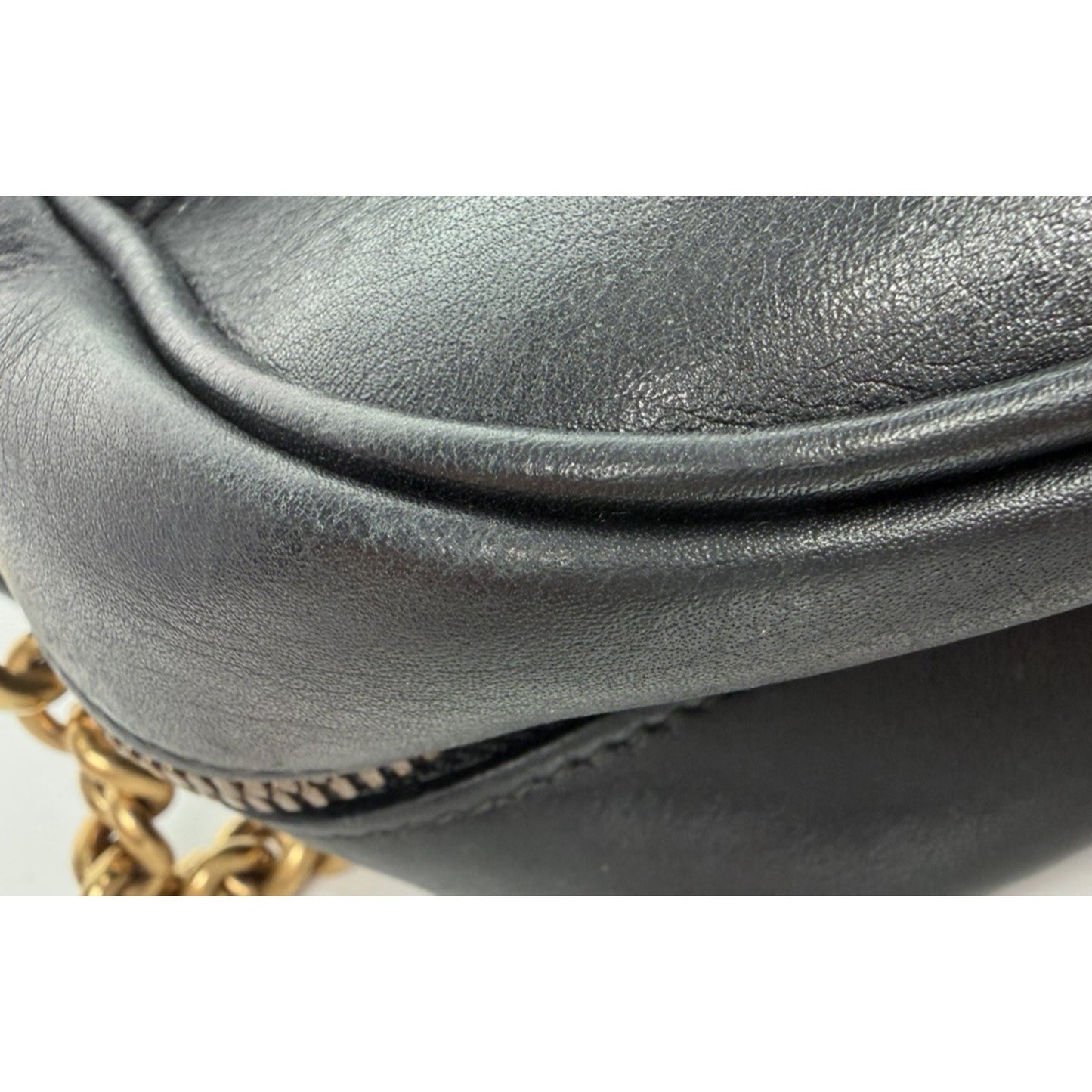 Gucci GG Marmont Matelasse Shoulder Bag Medium Black Leather Chevron Pattern S16