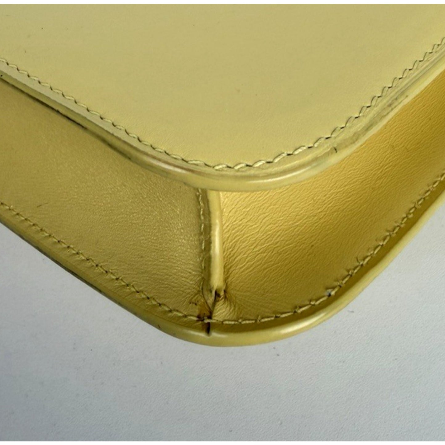 Saint Laurent Le Carre Shoulder Bag in Yellow Leather with Prominent Gold S19